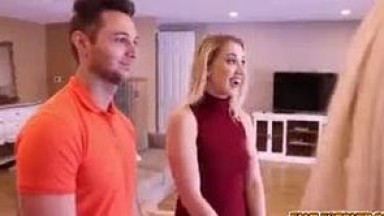 Sierra Nicole ingin mencicipi penis ayah tiri yang besar itu | superstar