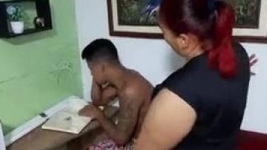 pepek orang ini di tokohin nya masaan dokter langusng istong