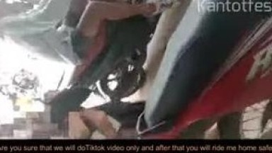Video Pasangan TikTok Mereka Berakhir Bercinta